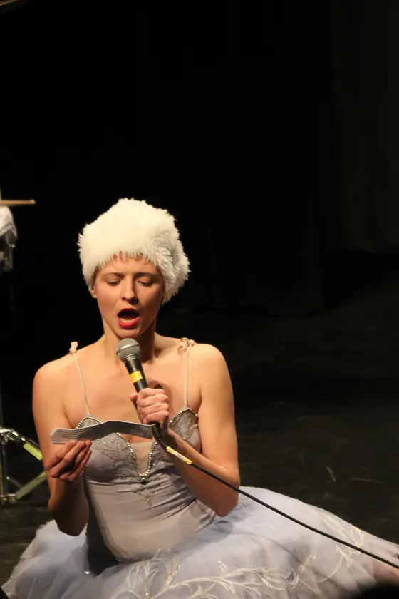 Debates on division by Gluklya & Anna Bitkina